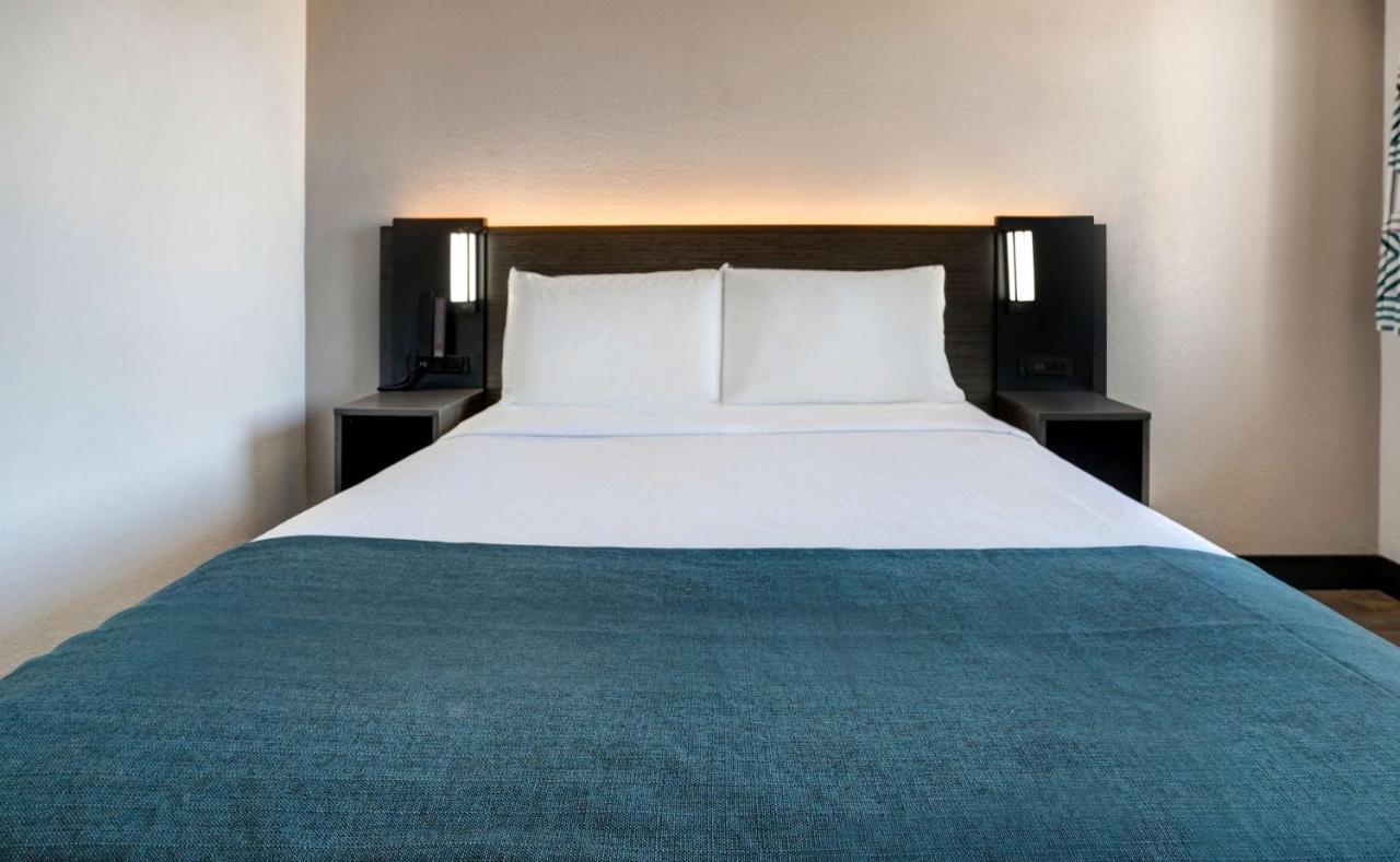 Motel 6-Bakersfield, Ca - South מראה חיצוני תמונה